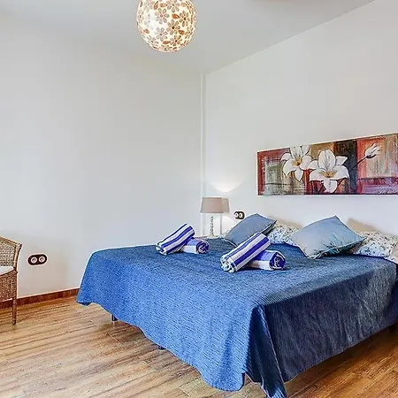 Sleeps 6 Pool Air Con Wifi Villa